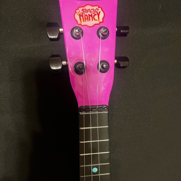 Fancy Nancy First Act Guitar - Picture 5 of 10
